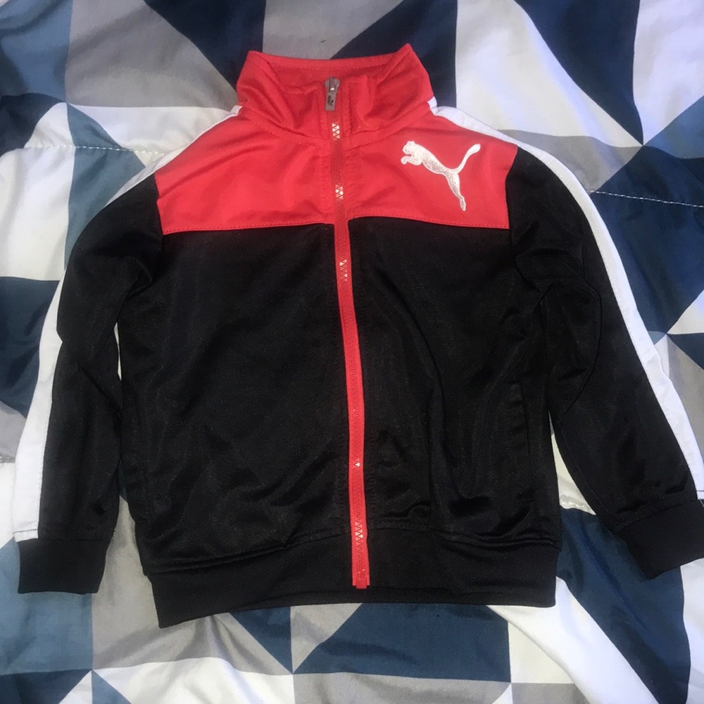 Puma top